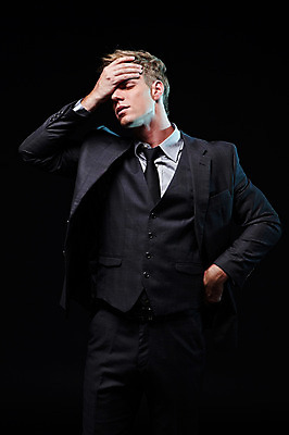 포토 JPG 스튜디오촬영 서양인 외국인 남자 허리손 비즈니스 모션 검은배경 스트레스 실내 피곤 한명 서기 사람 손짓 상반신 20대 성인 앞모습 손들기 분노 직장인 비즈니스맨 청년만 청년남자만 청년남자한명만 성인남자한명만 국내포토 직업 1 감정 뷰포인트 포즈 백그라운드 컨셉 인종 청년 내부 검은색 남자만 남자한명만 성인남자만 성인만 파일형식