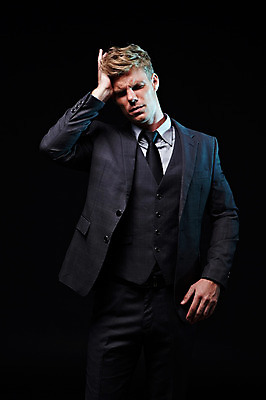 포토 JPG 스튜디오촬영 서양인 외국인 남자 비즈니스 모션 검은배경 스트레스 실내 한명 서기 사람 정장 손짓 상반신 20대 성인 앞모습 직장인 비즈니스맨 찡그림 두통 청년만 청년남자만 청년남자한명만 성인남자한명만 국내포토 직업 1 옷 뷰포인트 백그라운드 표정 인종 청년 내부 검은색 질병 남자만 남자한명만 성인남자만 성인만 파일형식