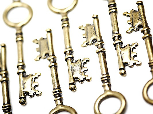 포토 JPG 스튜디오촬영 선 줄 배경화면 다수 백그라운드 컨셉 열쇠 실내 근접촬영 사람없음 아웃포커스 오브젝트 국내포토 뷰포인트 촬영기법 내부 파일형식