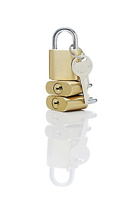 포토 JPG 스튜디오촬영 백그라운드 컨셉 열쇠 자물쇠 실내 그림자 누끼 근접촬영 사람없음 반사 고리 오브젝트 잠금 보안 열쇠구멍 국내포토 뷰포인트 안전 내부 파일형식