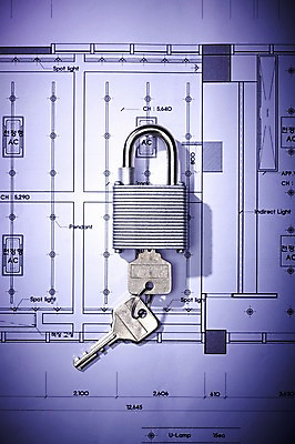 포토 JPG 스튜디오촬영 종이 백그라운드 컨셉 열쇠 설계 자물쇠 실내 근접촬영 사람없음 아웃포커스 설계도 고리 오브젝트 잠금 보안 열쇠꾸러미 국내포토 뷰포인트 건설업 촬영기법 안전 내부 파일형식