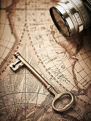 포토 JPG 스튜디오촬영 종이 백그라운드 컨셉 지도 열쇠 실내 근접촬영 사람없음 아웃포커스 카메라 설계도 오브젝트 국내포토 뷰포인트 건설업 촬영기법 내부 전자제품 파일형식