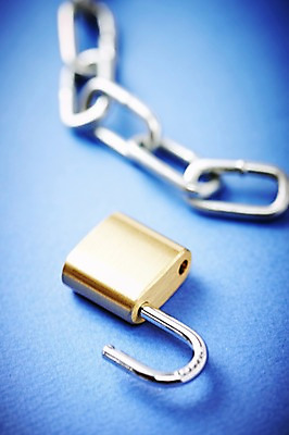 포토 JPG 스튜디오촬영 백그라운드 컨셉 열쇠 자물쇠 실내 근접촬영 사람없음 아웃포커스 오픈 쇠사슬 철 오브젝트 잠금 보안 국내포토 뷰포인트 촬영기법 안전 내부 파일형식