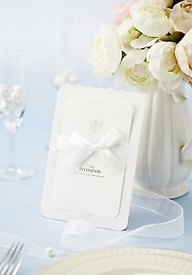 포토 JPG 스튜디오촬영 식물 그릇 식기 접시 꽃 리본 종이 결혼 백그라운드 포크 식탁 탁자 유리병 잔 실내 근접촬영 사람없음 아웃포커스 장식 꽃병 상차림 구슬 준비 청첩장 초대장 웨딩테이블 국내포토 카드프레임 뷰포인트 가구 병_용기 카드_감사 프레임 촬영기법 이벤트 내부 파일형식