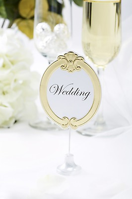 포토 JPG 스튜디오촬영 식물 꽃 종이 음료 결혼 백그라운드 식탁 탁자 잔 주류 실내 근접촬영 사람없음 아웃포커스 장식 컵 메모지 샴페인 상차림 준비 샴페인잔 웨딩테이블 꽂이 국내포토 식기 뷰포인트 가구 술잔 촬영기법 이벤트 내부 사무용품 파일형식