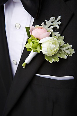 포토 JPG 스튜디오촬영 옷 남자 꽃 결혼 백그라운드 상의 와이셔츠 넥타이 실내 한명 정장 턱시도 상반신 신체부위 장식 주머니 남자만 남자한명만 국내포토 식물 1 잡화 셔츠 사람 이벤트 내부 파일형식