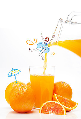 전신 PSD 편집 편집이미지 라이프스타일 여자 수영복 음료 백그라운드 오렌지 과일 포토일러 휴가 잔 합성일러스트 한명 사람 성인 라이프 컵 여름 여름휴가 바캉스 비키니 손들기 수영 주스 파라솔 병 오렌지주스 디지털합성 편집일러스트 튜브 여자만 여자한명만 성인여자만 성인만 이미지편집 1 식기 옷 계절 모션 생활 수상스포츠 과일주스 파일형식 여름_계절