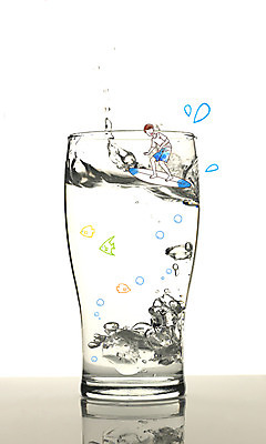 전신 PSD 편집 편집이미지 라이프스타일 남자 음료 스포츠 백그라운드 탁자 포토일러 잔 합성일러스트 어류 한명 서기 사람 성인 라이프 컵 물 얼음 서핑보드 서핑 물컵 열대어 디지털합성 편집일러스트 남자만 남자한명만 성인남자만 성인만 이미지편집 자연요소 1 식기 가구 모션 생활 수중동물 수상스포츠 보드_스포츠 파일형식