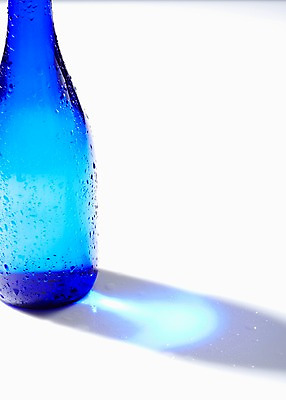 포토 JPG 스튜디오촬영 백그라운드 유리병 실내 그림자 누끼 근접촬영 사람없음 반사 물방울 신선 병 오브젝트 국내포토 식기 뷰포인트 병_용기 내부 파일형식