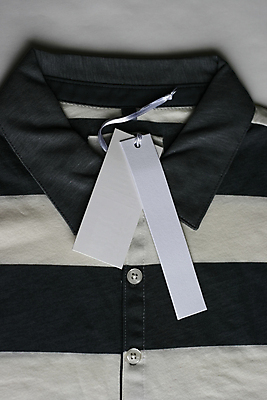 포토 JPG 해외이미지 모델 전통 드레스 옷 남자 백그라운드 버튼 전등 매달리기 사람없음 유행 라벨 판매 줄무늬 회색 흰색 면 장롱 구매 주식 주머니 바느질 쇼핑몰 상업 보여주기 재단 해외202004 해외포토 컬러 가구 무늬 모션 조명 프레임 사람 금융 쇼핑 파일형식 이미지허브