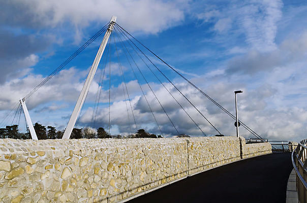 포토 JPG 해외이미지 건축양식 영국 사람없음 보행자 건너기 철강 해외202004 해외포토 건축 유럽 모션 파일형식 이미지허브