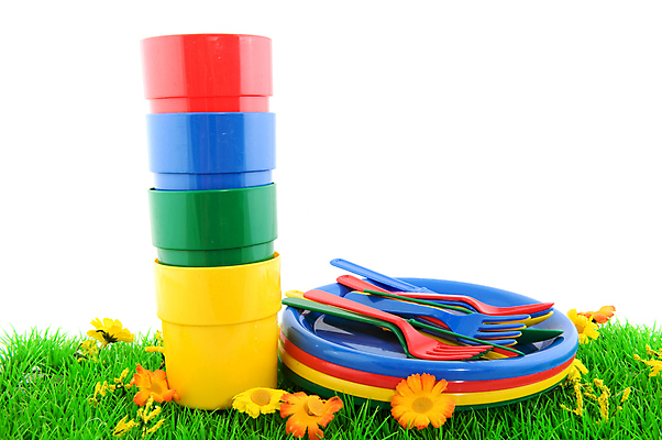 포토 JPG 해외이미지 접시 꽃 음식 컨셉 자연 사람없음 빨간색 초록색 파란색 컬러풀 소풍 노란색 쌓기 숟가락 봄 플라스틱 먹기 흰배경 해외202004 해외포토 식물 식기 계절 컬러 백그라운드 모션 재질 수저 야외활동 흰색 생태계 파일형식 이미지허브