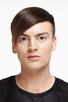 포토 JPG 해외이미지 백인 모델 응시 남자 얼굴 한명 사람 머리 유행 이발 고립 해외202004 해외포토 서양인 1 시선 신체부위 파일형식 이미지허브