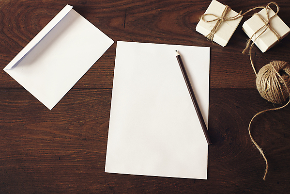 포토 JPG 해외이미지 디자인 계절 행복 리본 종이 백그라운드 크리스마스 겨울 탁자 휴가 새로움 선물 사랑 사람없음 목재 장식 빨간색 상자 산타클로스 우주 디지털 쪽지 희망 공백 수확 흰색 축하 인사 잡기 신용카드 메시지 정상 12월 편지 책상 복고 옛날 목차 클라우스 해외202004 해외포토 나무 기념일 감정 컬러 가구 컨셉 농업 재료 모션 금융 예절 날짜 파일형식 이미지허브