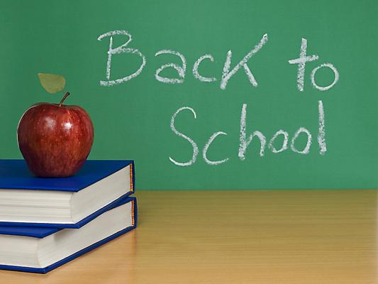 포토 JPG 해외이미지 교육 음식 컨셉 과일 텍스트 교실 학교 수업 아이디어 실내 사람없음 내부 책 가로 빨간색 초록색 파란색 단어 스터디 쌓기 칠판 정보 가르침 메시지 사과 책상 오브젝트 교과서 분필 문학 최초 초보 해외202004 해외포토 문자 컬러 가구 모션 교재 학습 초크 파일형식 이미지허브