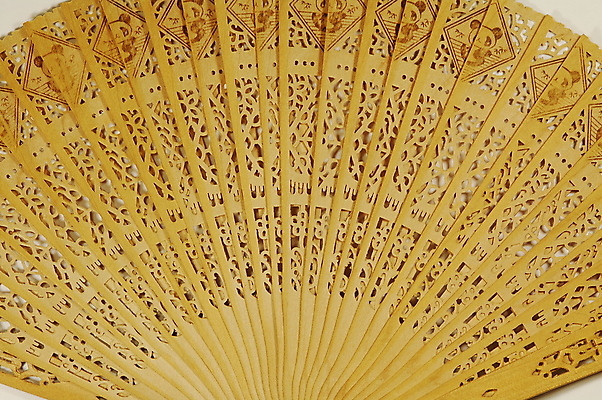 포토 JPG 해외이미지 패턴 손잡이 동양인 사람없음 목재 일본 중국 펼침 오픈 부채 판 고립 접기 해외202004 해외포토 나무 아시아 무늬 재료 모션 인종 파일형식 이미지허브