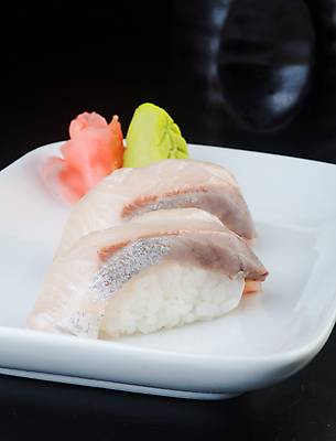 포토 JPG 해외이미지 전통 접시 아시아 음식 백그라운드 밥 오이 새우 어류 요리 동양인 사람없음 일본 검은색 식사 저녁식사 초밥 회 신선 해조류 맛 고추냉이 참치 장어 해산물 날것 롤 연어 생강 점심식사 해외202004 해외포토 식기 나라 컬러 컨셉 채소 갑각류 인종 수중동물 양념 해양식물 일본음식 파일형식 이미지허브