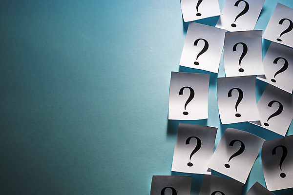 포토 JPG 해외이미지 교육 종이 백그라운드 컨셉 표시 아이디어 사람없음 옆모습 그래픽 쪽지 물음표 흰색 신용카드 퀴즈 질문 심볼 사인 검색 문제 해결 의문 의심 대답 조언 지원 헬프 혼란 카피스페이스 브레인스토밍 해외202004 해외포토 기호 감정 뷰포인트 컬러 금융 공백 도움 파일형식 이미지허브