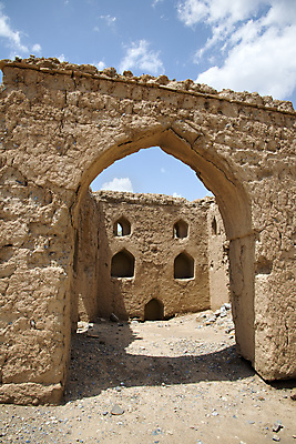 포토 JPG 해외이미지 전통 문화 벽 여행 건축양식 벽돌 산 석조 미술 사람없음 물 여행객 탑 사막 수확 골동품 바위 성 중세 역사 언덕 폐허 모스크 아라비아 숭배 옛날 해외202004 해외포토 자연요소 건축물 건축 농업 문화예술 사람 돌_바위 이슬람교 파일형식 이미지허브