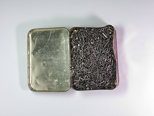 포토 JPG 해외이미지 직업 산업 가정 주택 실내 사람없음 세트 상자 쌓기 상점 금속 활발 장비 수확 공구 업무 오픈 그룹 수리 제조 연결 작음 컨테이너 손톱 수집 배열 철 가득함 날카로움 통조림 스파이크 고립 옛날 철강 해외202004 해외포토 손 컨셉 농업 모션 재질 내부 건물 도구 작업 크기 파일형식 이미지허브