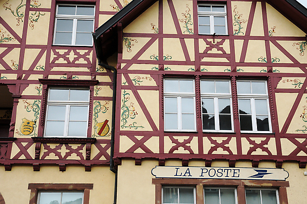 포토 JPG 해외이미지 건축양식 주택 사람없음 관광지 프랑스 역사 재산 그림 해외202004 해외포토 건축 유럽 여행 건물 금융 파일형식 이미지허브