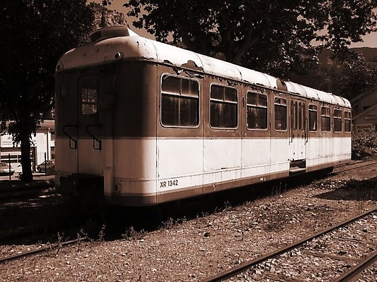 포토 JPG 해외이미지 도로 길 자동차 산 사람없음 여행객 기차 역 상품 철 방법 해외202004 해외포토 육상교통 교통시설 대중교통 사람 파일형식 이미지허브