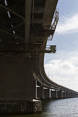 포토 JPG 해외이미지 유럽 도로 바다 여행 교통시설 하늘 덴마크 풍경 사람없음 일몰 야간 연결 아래 출퇴근 건너기 철강 콘크리트 해외202004 해외포토 자연요소 나라 길 교통 비즈니스 모션 북유럽 노을 방향 시설 위치 파일형식 이미지허브