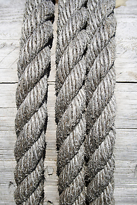 포토 JPG 해외이미지 리본 밧줄 바다 백그라운드 추상 항해 사람없음 목재 힘 회색 거친 고리 실 구부린 코드 결합 묶기 묘사 활 질감 매듭 섬유 짜임 뱃놀이 해외202004 해외포토 나무 줄 컬러 무늬 배_교통 재료 모션 전통놀이 직물 파일형식 이미지허브