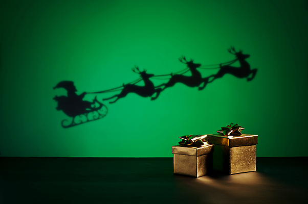 포토 JPG 해외이미지 전통 계절 실루엣 리본 컨셉 크리스마스 겨울 휴가 사슴 선물 사랑 사람없음 장식 초록색 빛 상자 산타클로스 파티 검은색 축제 놀람 축하 생일 은색 승차 12월 심볼 활 썰매 패키지 노엘 순록 클라우스 해외202004 해외포토 기념일 감정 컬러 포유류 모션 촬영기법 표정 이벤트 날짜 파일형식 이미지허브