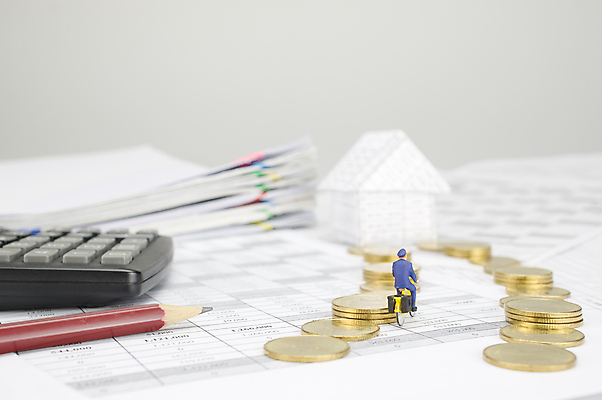 포토 JPG 해외이미지 종이 돈 비즈니스 성공 설계 주택 사람없음 연필 갈색 쌓기 자전거 동전 검은색 자료 미니어처 계산기 흰색 업무 바퀴 황금 승차 인쇄 우체부 보고서 문서 투자 영수증 시트 사이클링 계좌 라이더 옛날 해외202004 해외포토 직업 컬러 컨셉 모션 문구용품 학용품 건물 금융 필기구 모형 바이크 장비 작업 재산 육상스포츠 파일형식 이미지허브