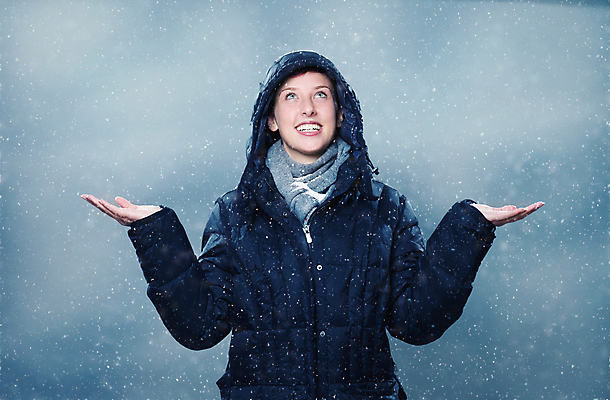포토 JPG 해외이미지 백인 라이프스타일 응시 계절 여자 행복 조각 크리스마스 겨울 휴가 따뜻함 관리 한명 미소 웃음 사람 성인 파란색 청춘 추위 흰색 눈송이 흥분 긍정 폭설 해외202004 해외포토 서양인 1 시선 기념일 감정 컬러 컨셉 눈_날씨 표정 생활 자연재해 파일형식 이미지허브