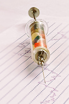 포토 JPG 해외이미지 디자인 컨셉 비즈니스 그래프 건강 주사기 사람없음 그래픽 초록색 파란색 약 자료 주식 심볼 주사약 중독 돌봄 마약 해외202004 해외포토 컬러 의학 의료기기 모션 금융 파일형식 이미지허브