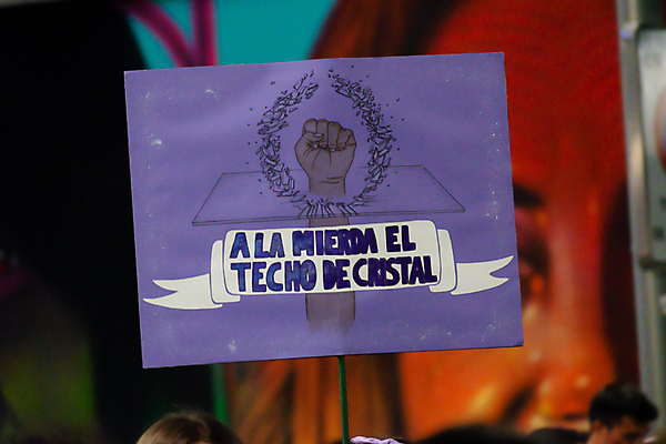 포토 JPG 해외이미지 여자 남자 유럽 포스터 이동 거리 사람 사람없음 힘 자유 도시 사회 센터 역사 뉴스 스페인 야간 8 큼 싸움 정사각형 커뮤니티 혁명 마드리드 소셜 스트라이크 평등 항의 해외202004 해외포토 자연요소 도형 나라 컨셉 모션 숫자 크기 공동체 파일형식 이미지허브