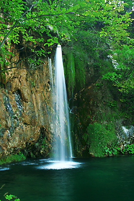 포토 JPG 해외이미지 나무 식물 구름 호수 여행 잎 모션 자연 하늘 풍경 사람없음 야외 목재 초록색 물 여름 강 햇빛 반사 환경 활발 폭포 젖음 흐름 바위 나뭇가지 연못 신선 액체 개울 떨어짐 숲 순수 속도 크로아티아 생태학 파라다이스 해외202004 해외포토 자연요소 계절 교육 유럽 컬러 컨셉 재료 태양 돌_바위 생태계 파일형식 이미지허브