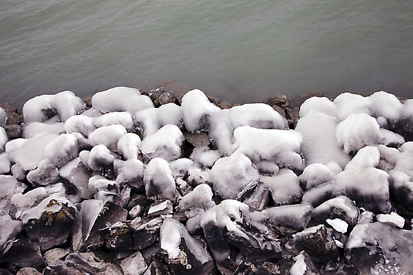포토 JPG 해외이미지 계절 겨울 자연 날씨 풍경 사람없음 야외 물 냉동 얼음 추위 흰색 시원함 크리스탈 온도 고드름 해외202004 해외포토 자연요소 컬러 광석 생태계 파일형식 이미지허브