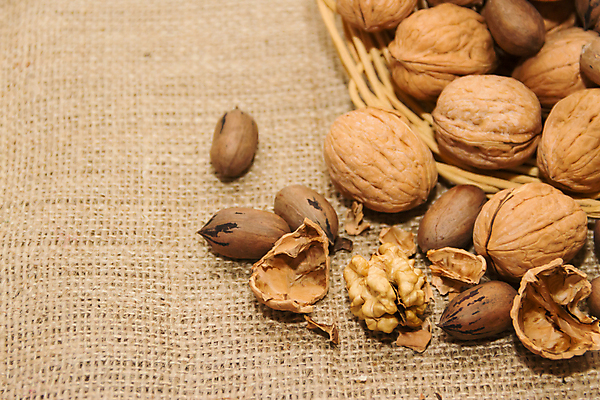 포토 JPG 해외이미지 음식 백그라운드 다이어트 재료 자연 건조 건강 사람없음 목재 갈색 견과류 흰색 오픈 맛 유기농 알맹이 호두 내추럴 판지 고립 피칸 해외202004 해외포토 나무 웰빙 컬러 컨셉 생태계 파일형식 이미지허브