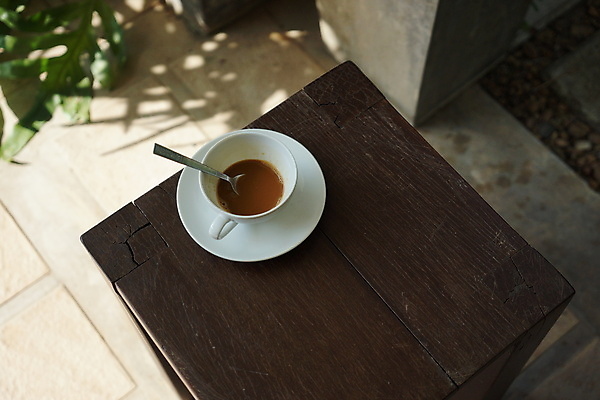 포토 JPG 해외이미지 커피 음료 음식 여행 겨울 비즈니스 가족 태국 아침 휴가 사람없음 야외 컵 갈색 봄 카페 시골 신선 도시 뜨거움 액체 맛 아침식사 수증기 컵받침 아로마 향 단절 백자 세미나 카페인 해외202004 해외포토 주간 식기 계절 아시아 컬러 컨셉 관계 상점 식사 도자기 받침대 파일형식 이미지허브