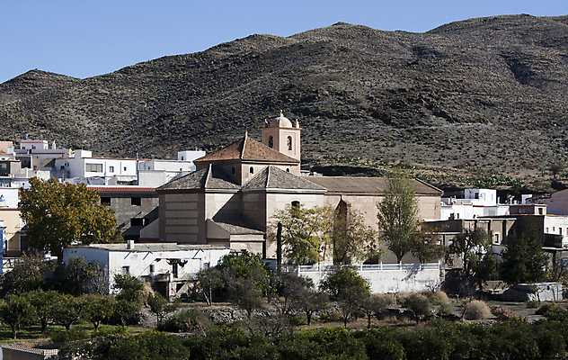 포토 JPG 해외이미지 나무 전통 벽 건축양식 자연 지붕 휴가 산 주택 굴뚝 풍경 사람없음 초록색 교회 평화 마을 탑 침묵 흰색 시골 역사 스페인 은퇴 지중해 언덕 종탑 남쪽 스페인어 안달루시아 해외202004 해외포토 식물 건축물 건축 유럽 바다 컬러 컨셉 종교건축 건물 소리 방향 생태계 파일형식 이미지허브