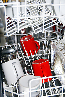 포토 JPG 해외이미지 주택 실내 사람없음 컵 빨간색 세로 물 빛 금속 기계 흰색 그물 그룹 그릴 씻기 빨래 은색 찻잔 세제 오브젝트 해외202004 해외포토 자연요소 식기 컬러 가사 재질 주방용품 잔 내부 건물 청결 파일형식 이미지허브