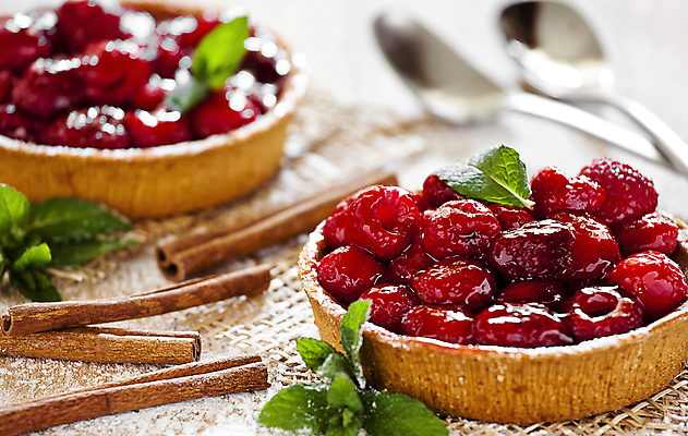 포토 JPG 해외이미지 열매 과일 디저트 사람없음 빨간색 초록색 컬러풀 갈색 노란색 흰색 신선 닫기 달콤 산딸기 베리 시나몬 페스츄리 해외202004 해외포토 식물 음식 빵 컬러 모션 맛 파일형식 이미지허브