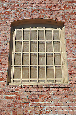 포토 JPG 해외이미지 외관 벽 창문 유리 날씨 벽돌 주택 프레임 사람없음 시골 옛날 해외202004 해외포토 재질 건물 파일형식 이미지허브