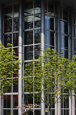 포토 JPG 해외이미지 디자인 비즈니스 건축양식 창문 유리 사람없음 야외 건물 도시 도심 철강 해외202004 해외포토 건축물 건축 재질 파일형식 이미지허브