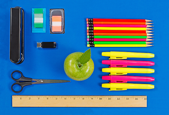 포토 JPG 해외이미지 학생 교육 음식 백그라운드 과일 비즈니스 통신 학교 표시 자 사람없음 초록색 스터디 연필 업무 사과 오브젝트 머리위 강조 해외202004 해외포토 컬러 문구용품 학용품 학습 필기구 작업 파일형식 이미지허브