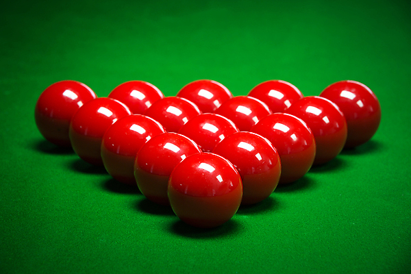 포토 JPG 해외이미지 스포츠 분홍색 백그라운드 공 놀이 탁자 프레임 실내 취미 사람없음 빨간색 초록색 파란색 빛 세트 컬러풀 반사 갈색 노란색 검은색 경쟁 장비 게임 흰색 그룹 당구 클럽 신호 단절 여의주 해외202004 해외포토 컬러 가구 컨셉 내부 구기 파일형식 이미지허브