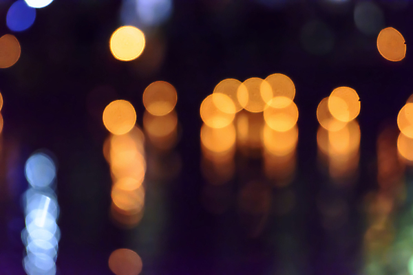 포토 JPG 해외이미지 디자인 백그라운드 크리스마스 추상 휴가 전등 사람없음 초록색 파란색 빛 노란색 도시 원형 야간 소프트포커스 보케 광 블러 유흥 효과 해외202004 해외포토 자연요소 도형 기념일 컬러 무늬 조명 촬영기법 파일형식 이미지허브