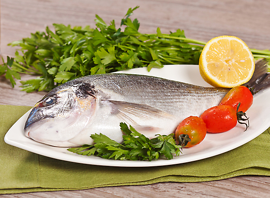 포토 JPG 해외이미지 접시 방울토마토 파슬리 사람없음 레몬 도미 해외202004 해외포토 식기 토마토 채소 과일 어류 파일형식 이미지허브