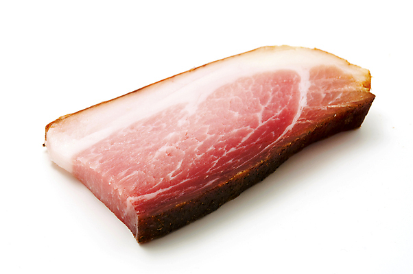 포토 JPG 해외이미지 스튜디오촬영 음식 조각 육류 사람없음 닫기 맛 자르기 흰배경 햄 소금 훈제 고립 정물화 치유 향나무 해외202004 해외포토 나무 백그라운드 컨셉 식재료 모션 실내 흰색 그림 파일형식 이미지허브