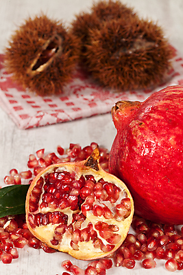 포토 JPG 해외이미지 음식 다이어트 과일 자연 씨앗 사람없음 빨간색 신선 달콤 맛 석류 내추럴 바이오 작살 해외202004 해외포토 식물 컬러 컨셉 건강 생태계 파일형식 이미지허브