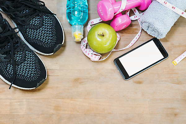 포토 JPG 해외이미지 라이프스타일 스포츠 백그라운드 운동화 컨셉 다이어트 과일 건강 사람없음 목재 초록색 물 운동 장비 흰색 사과 몸무게 먹기 연습 체육관 테이프 해외202004 해외포토 자연요소 나무 컬러 신발 재료 모션 문구용품 생활 파일형식 이미지허브