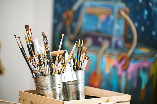 포토 JPG 해외이미지 새로움 기술 창조 미술 서기 취미 사람없음 장비 공구 업무 변화 군중 청소 페인트붓 개성 옛날 해외202004 해외포토 컨셉 모션 문화예술 사람 도구 붓 작업 파일형식 이미지허브